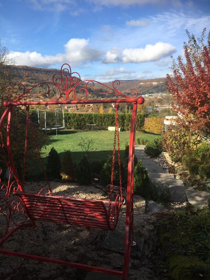 B&B Les Hauts D'Ornans Bagian luar foto
